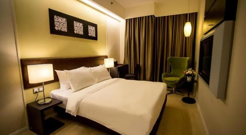 Centrestage Petaling Jaya Otel 3*,